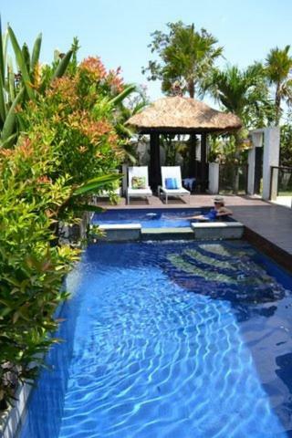 Indah Balangan Jimbaran (Bali)