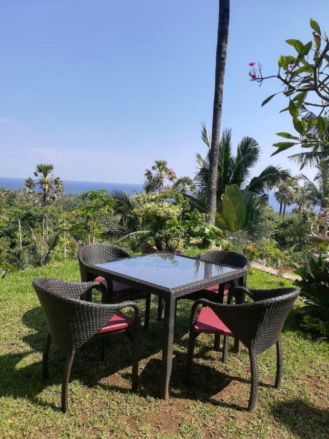 Bed & Breakfast Cantik Sambirenteng Gretek