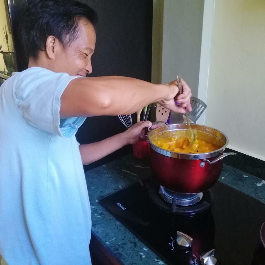Bed & Breakfast Cantik Sambirenteng
