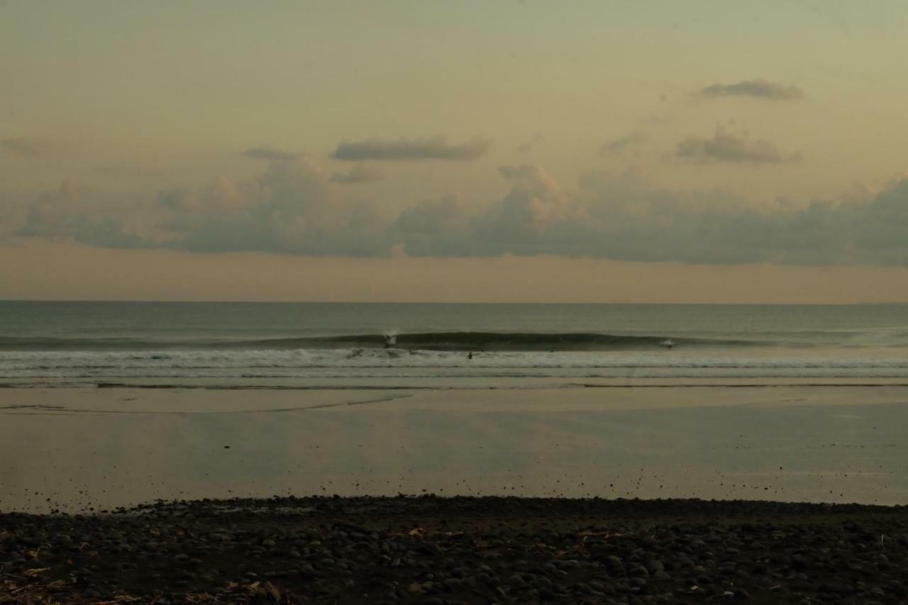 The Nyamo Surf & 2*