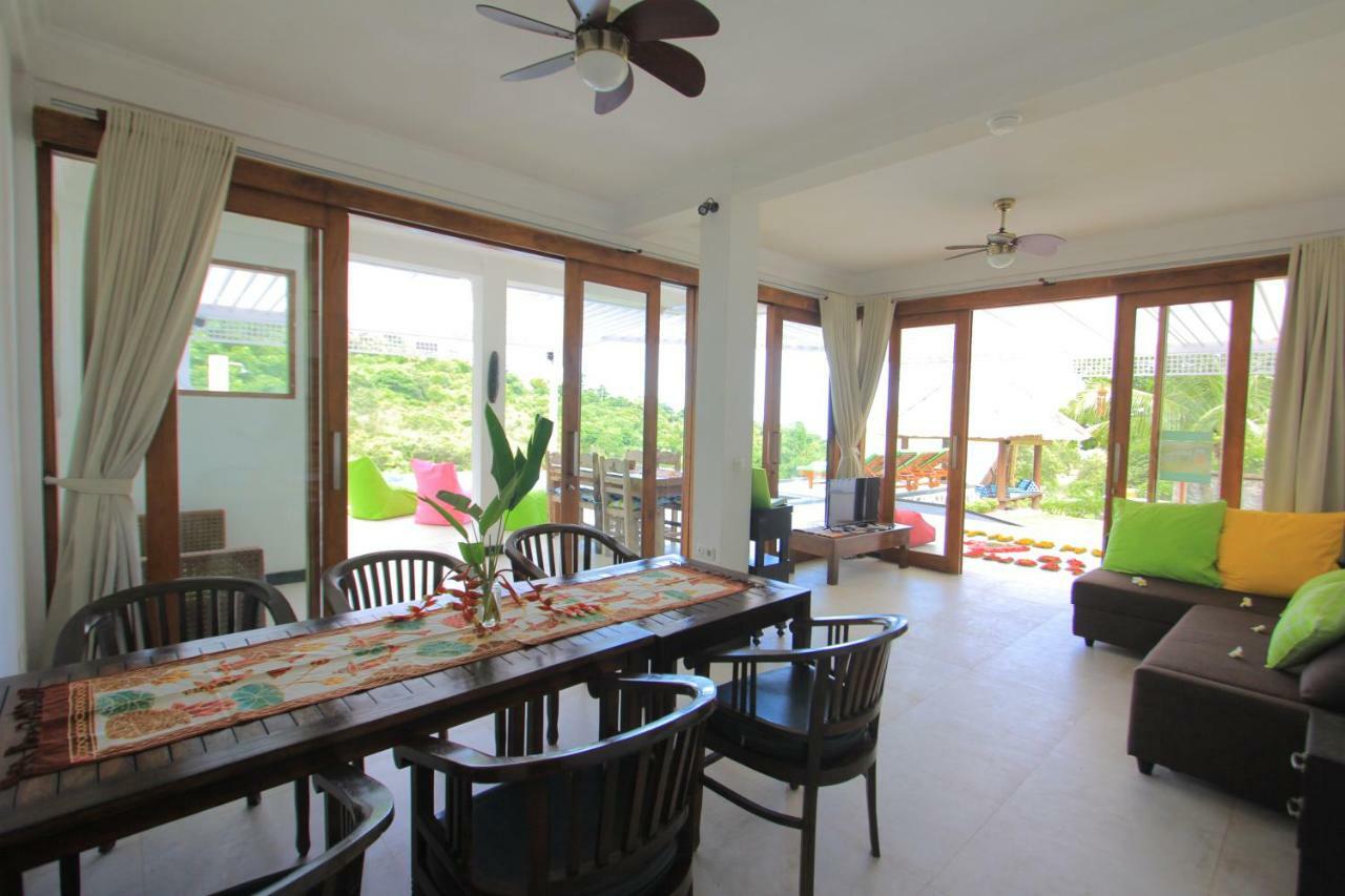 Rinisha Rumah Senja Temukus * Lovina (Bali)