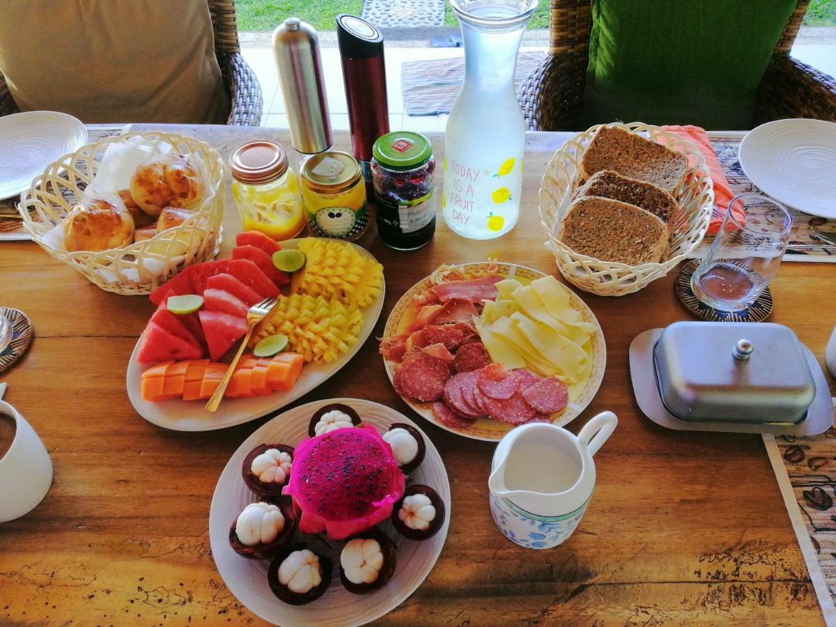 Bed & Breakfast Cantik Sambirenteng