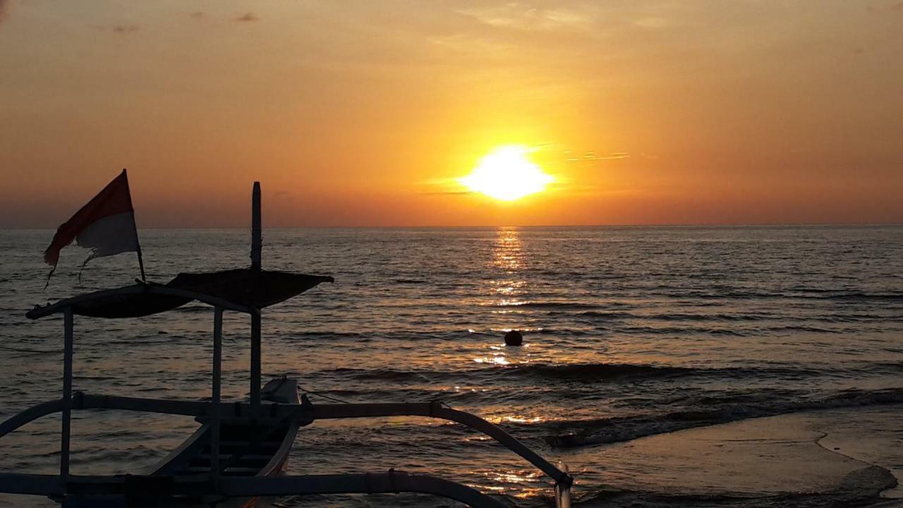 Hotel Bali Taman & Lovina 4*