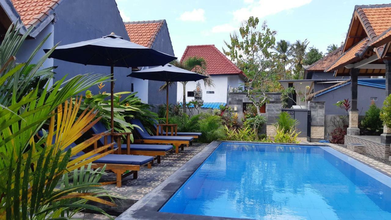 Rumah pedesaan Miko Bali Toyapakeh
