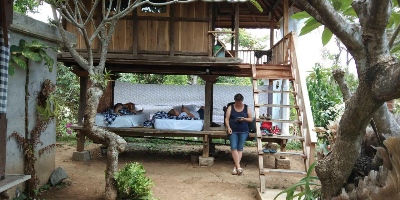 Esa Di Kubu Homestay Singaraja (Bali)