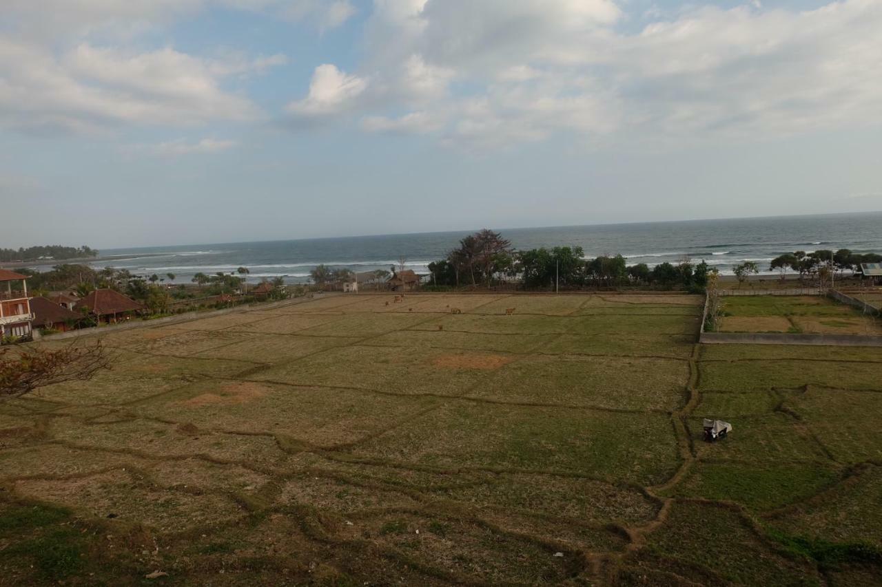 The Nyamo Surf & Guest house