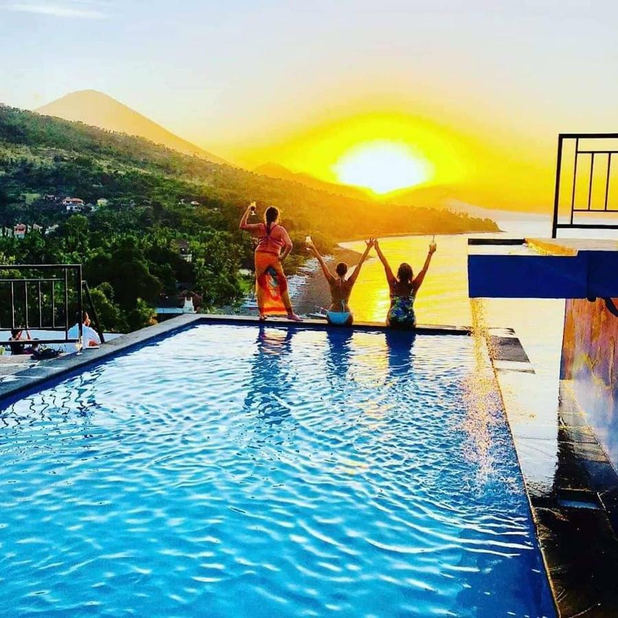 Waenis Sunset View And Restaurant, Amed, Bali