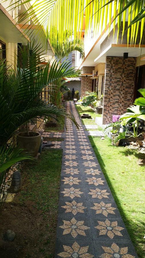 D'lumbung Suites And 3* Seminyak (Bali)