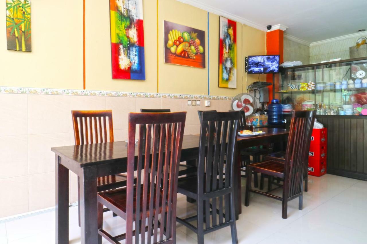 Wisma tamu Rena Segara House Kuta