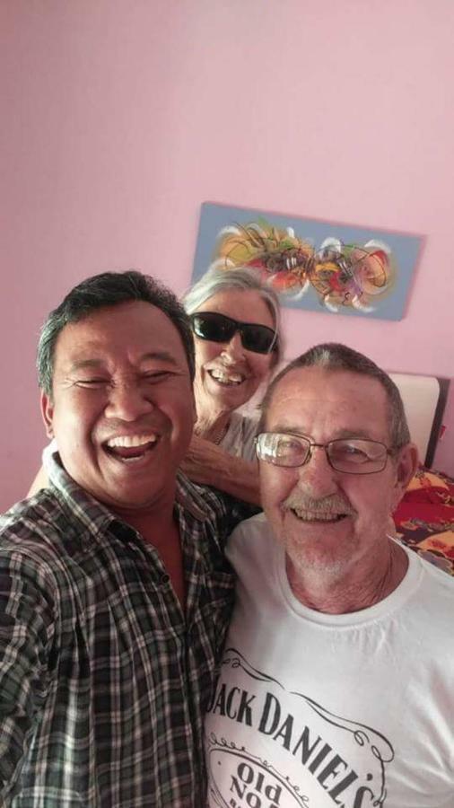 Memes House Backpacker