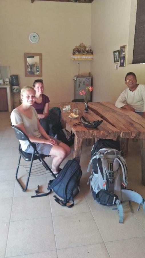 Memes House Backpacker Tempat Tidur & Sarapan 2*