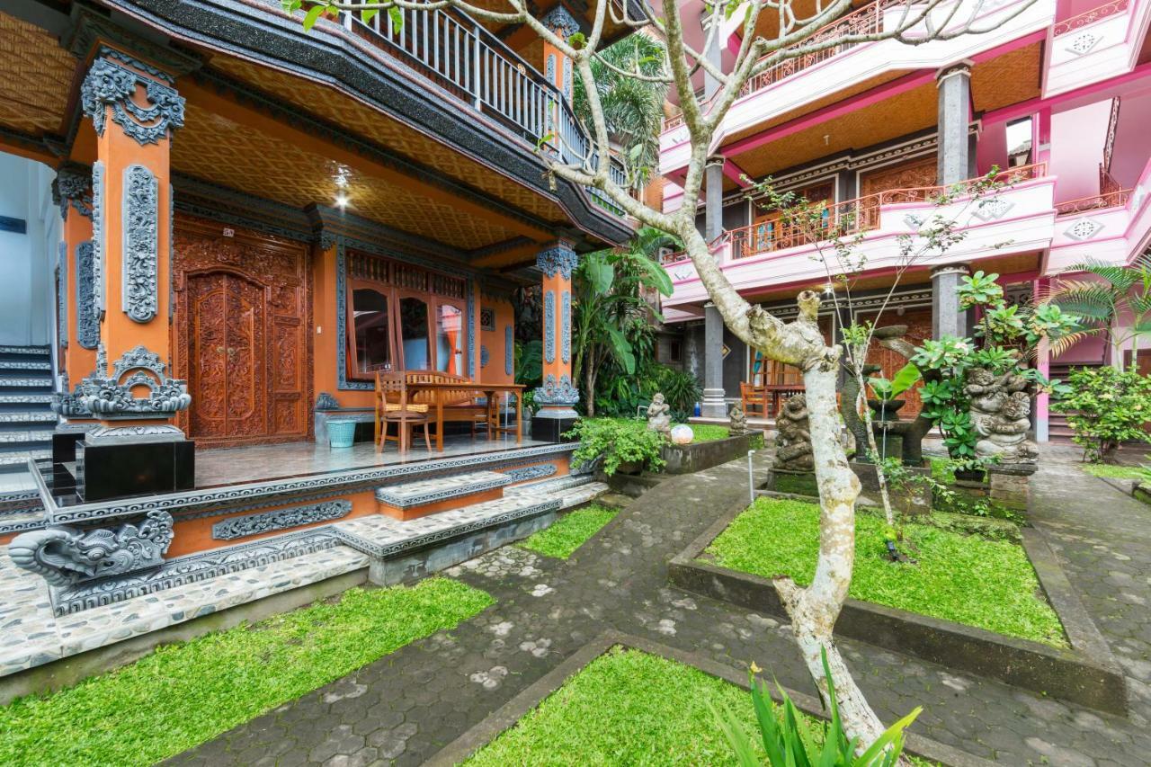 Guest house Sayong House 2*