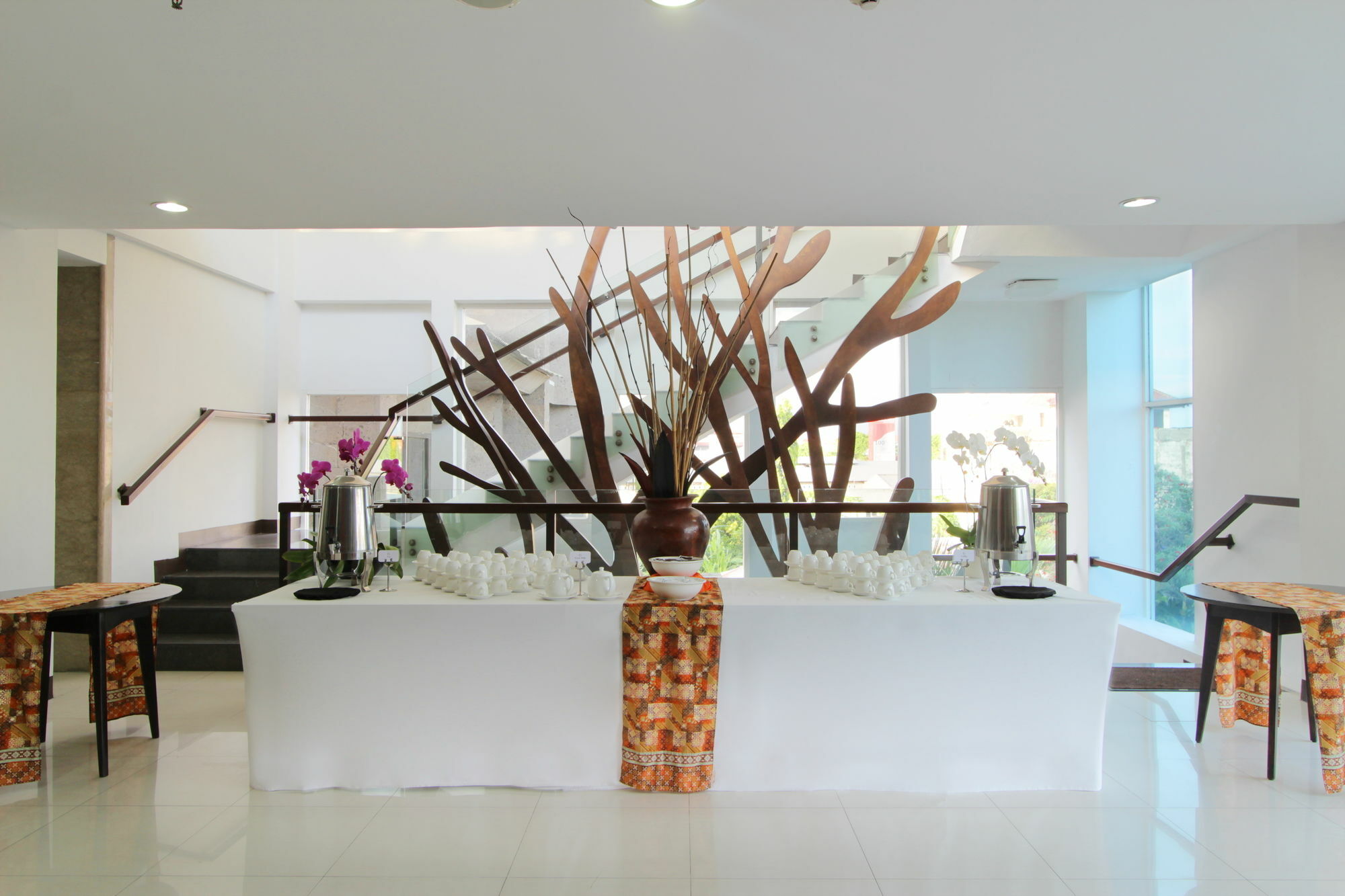 B Bali & Hotel Denpasar (Bali)