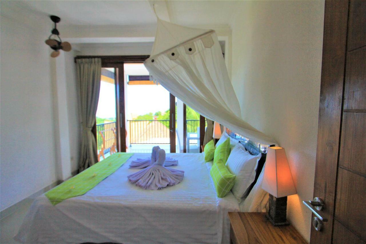 Villa Rinisha Rumah Senja Temukus Lovina (Bali)
