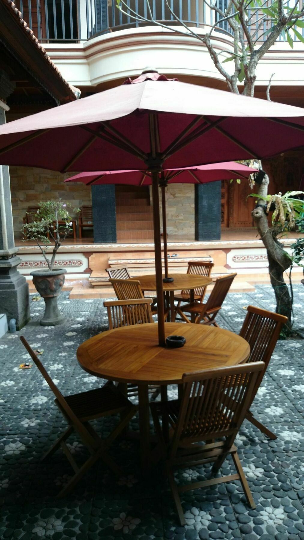 Agus Wisma tamu Kuta (Bali)