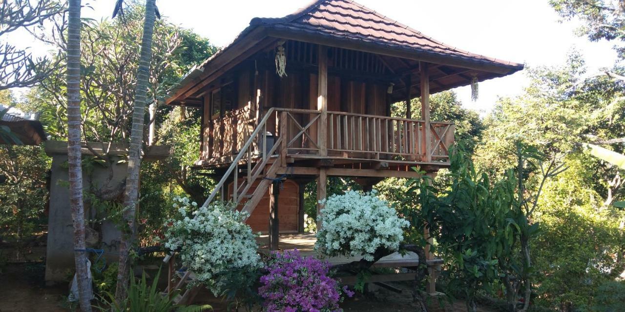Esa Di Kubu * Singaraja (Bali)