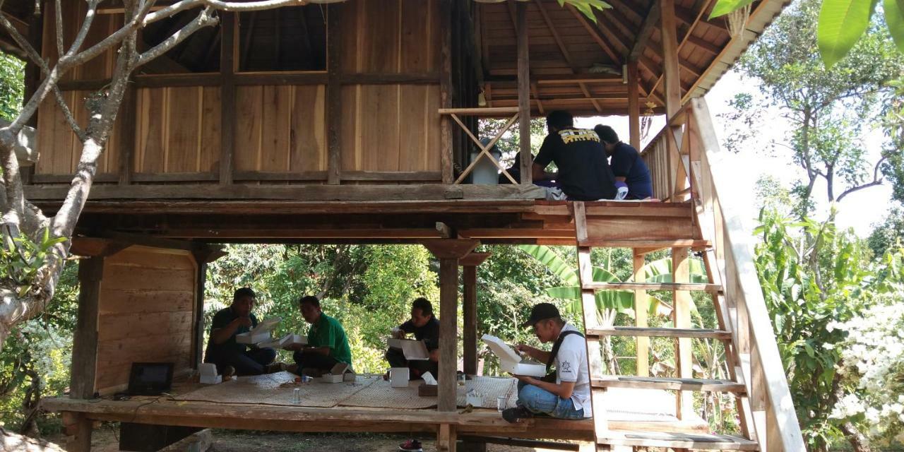 Esa Di Kubu Homestay *