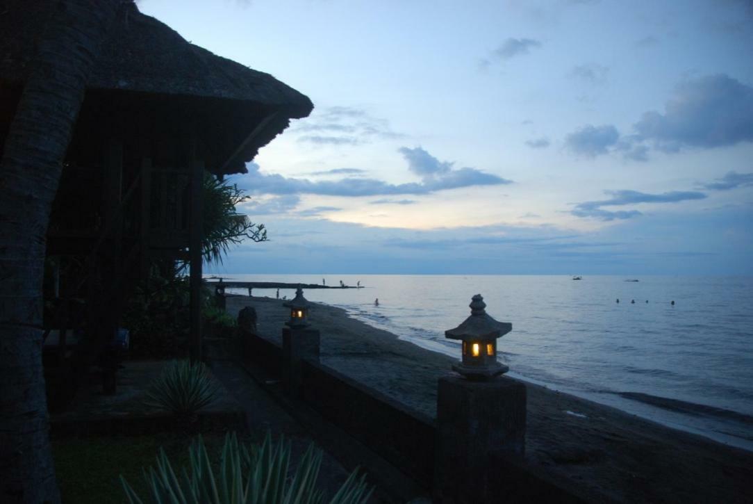 Cantik Villa Lovina (Bali)