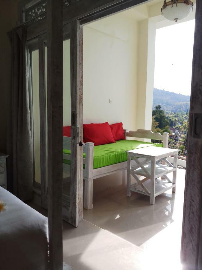 Waenis Sunset View And Restaurant, Amed, Bali Guest house *