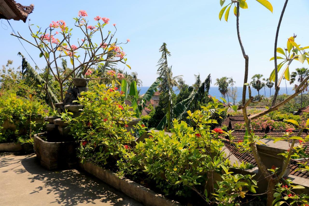 Rumah Wayans Lipah Bed & Breakfast