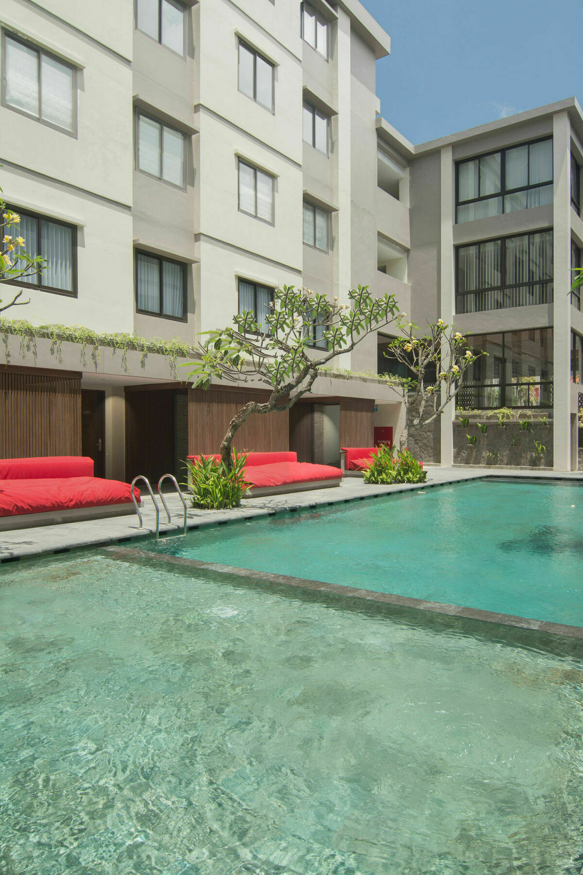 Savvoya Hotel Seminyak Resort
