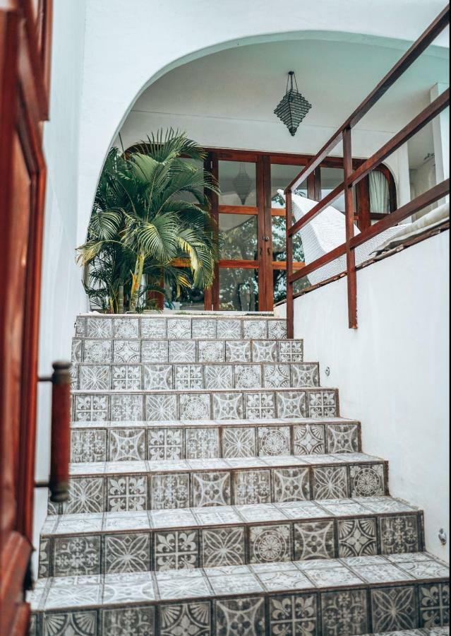 Nazeki Villa