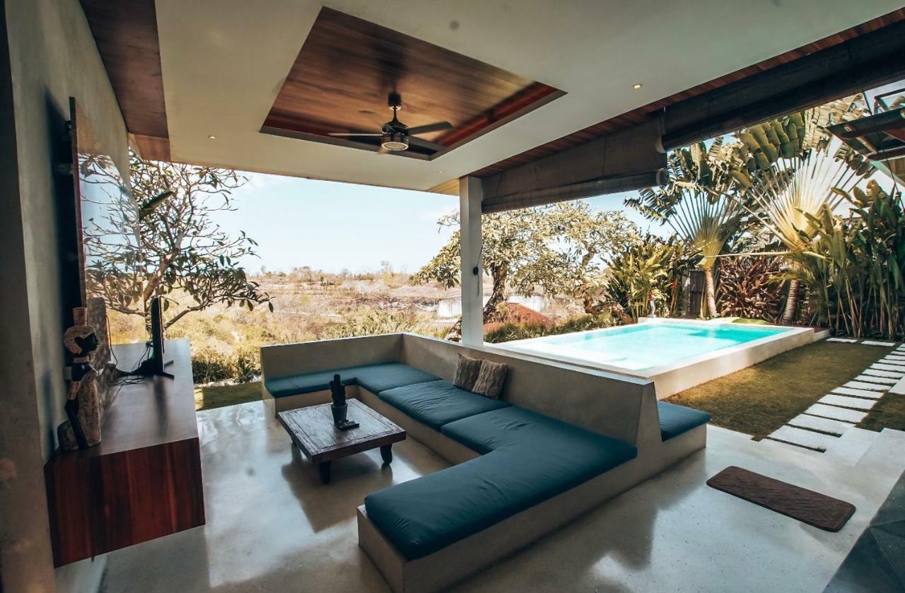 Nazeki Villa *