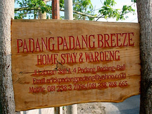 Guest house Padang Padang Breeze 2*