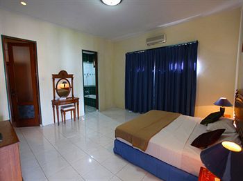 Seaview Hotel 3*