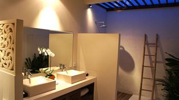 Hotel Bugis Seminyak (Bali)