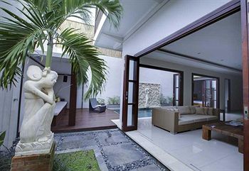 White Lotus Seminyak (Bali)