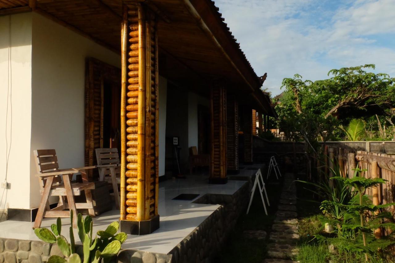 Guest house The Nyamo Surf &