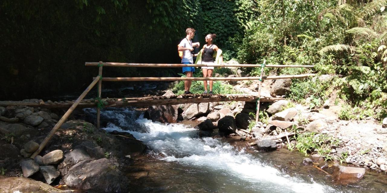 Esa Di Kubu * Singaraja (Bali)