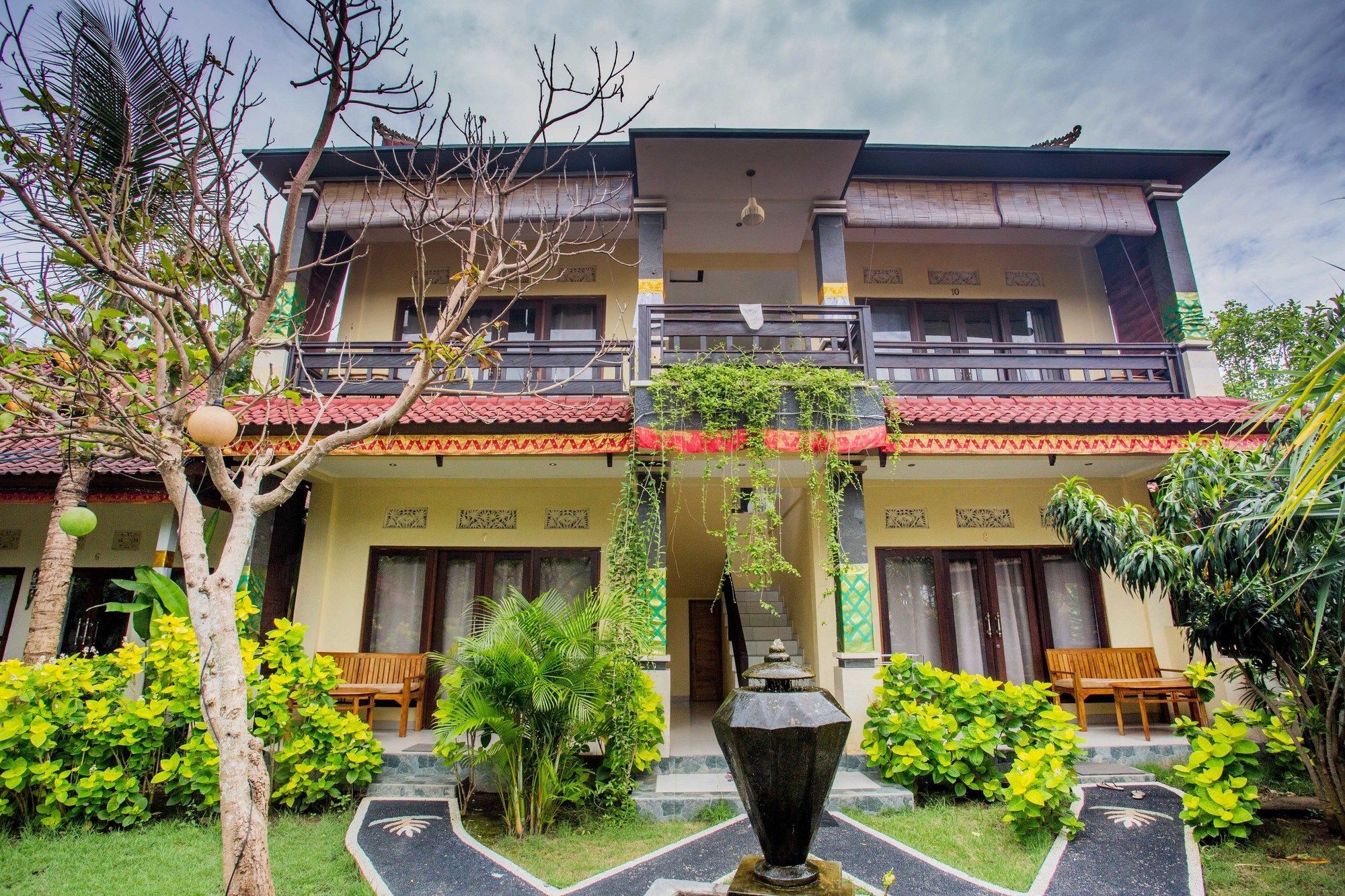 Taos House Nusa Guest house