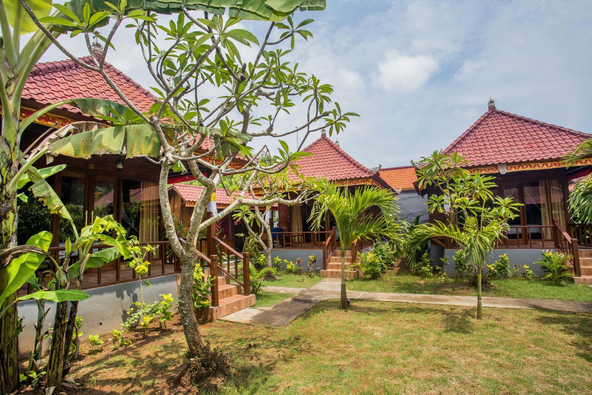 Taos House Nusa
