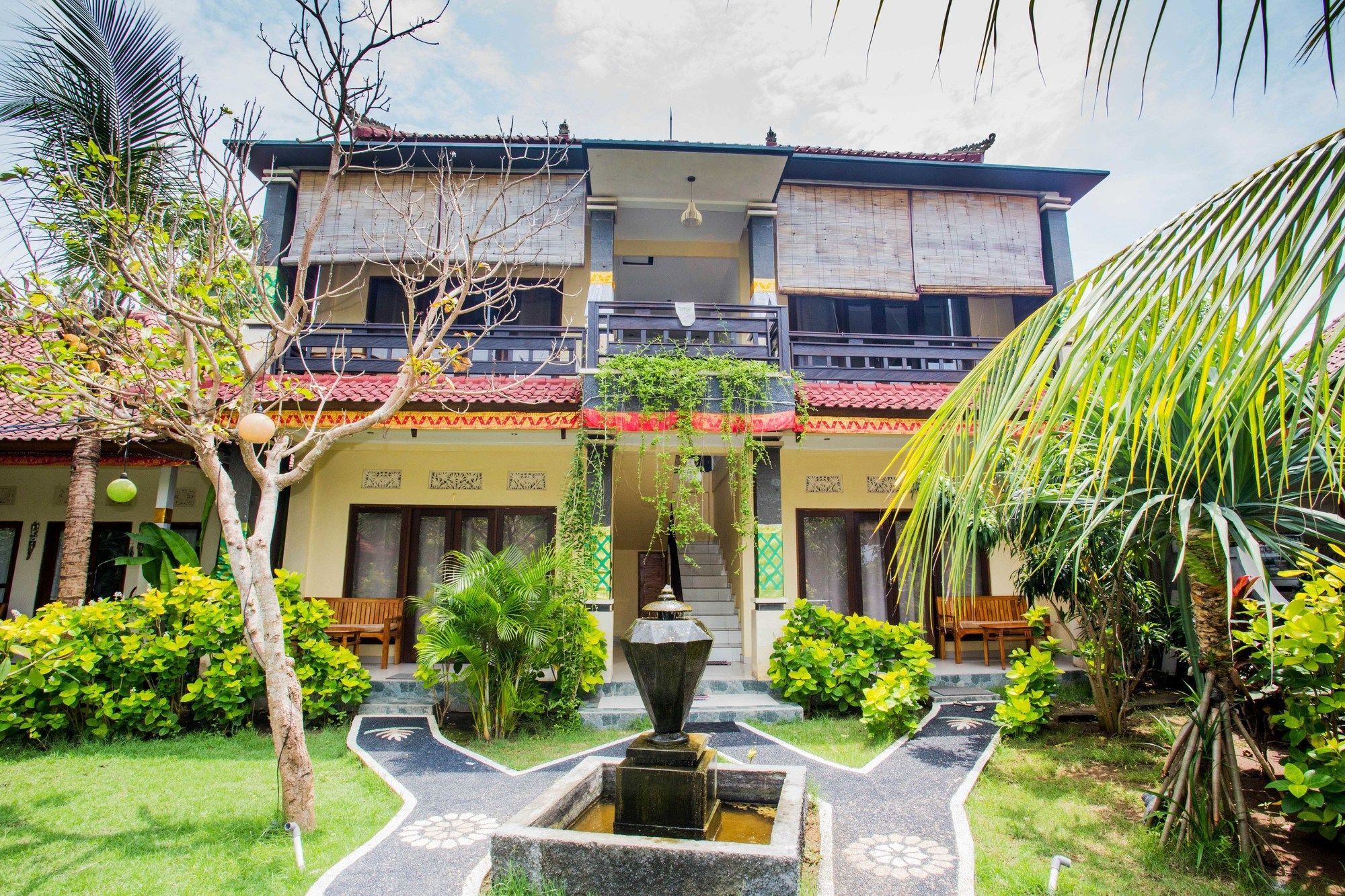 Taos House Nusa