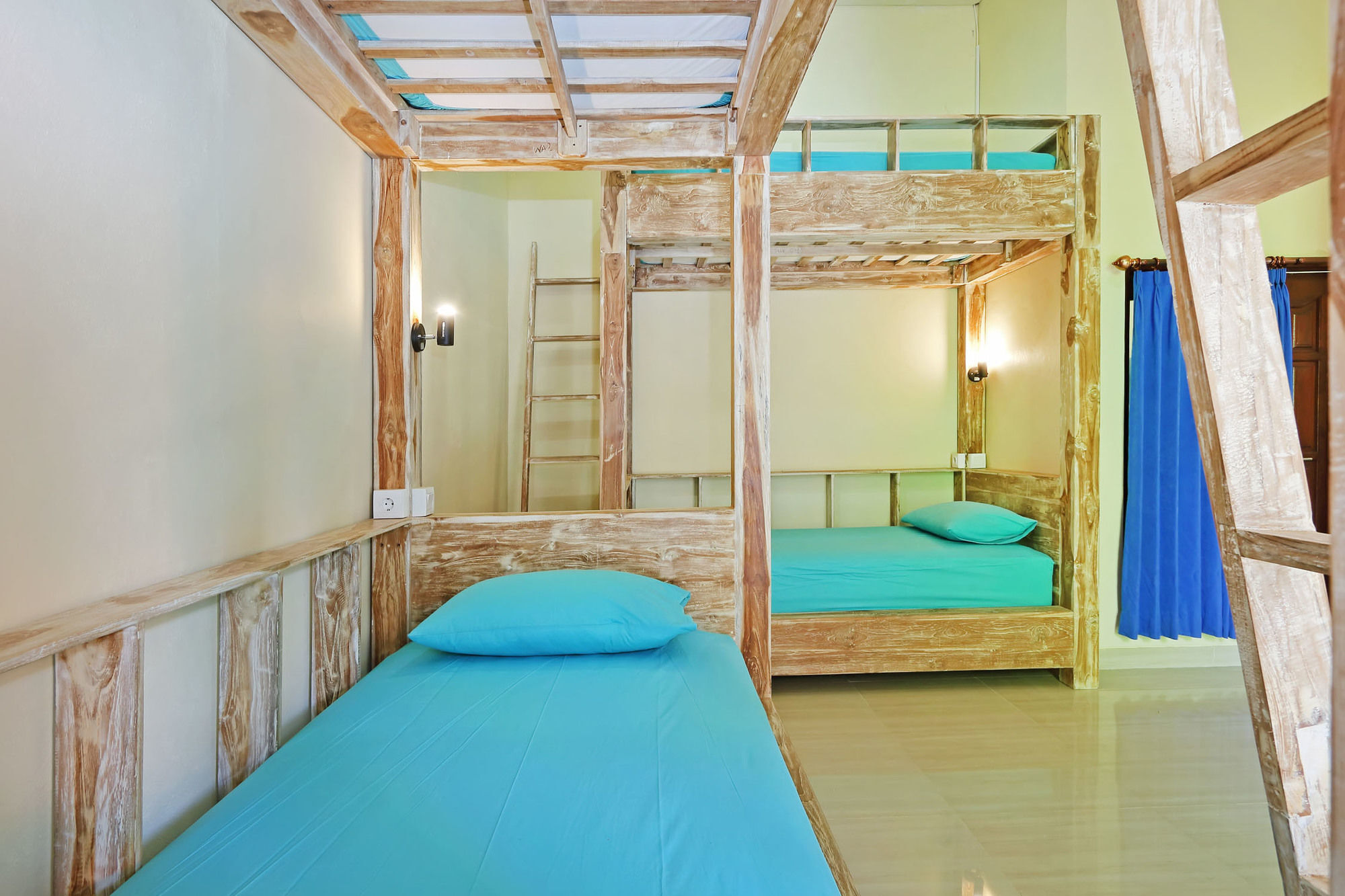 Lembongan Hostel Asrama