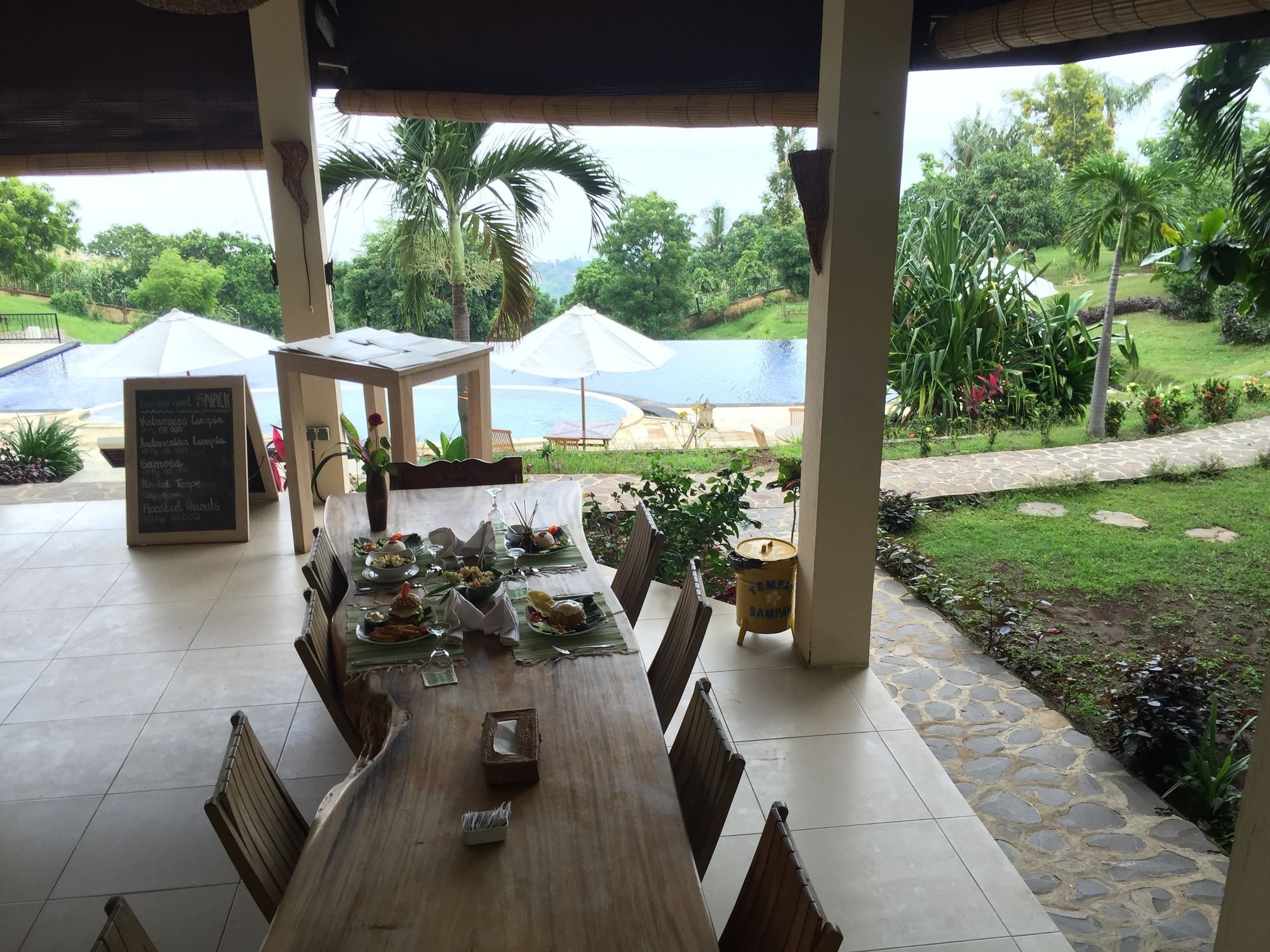 The Hamsa Lovina (Bali)