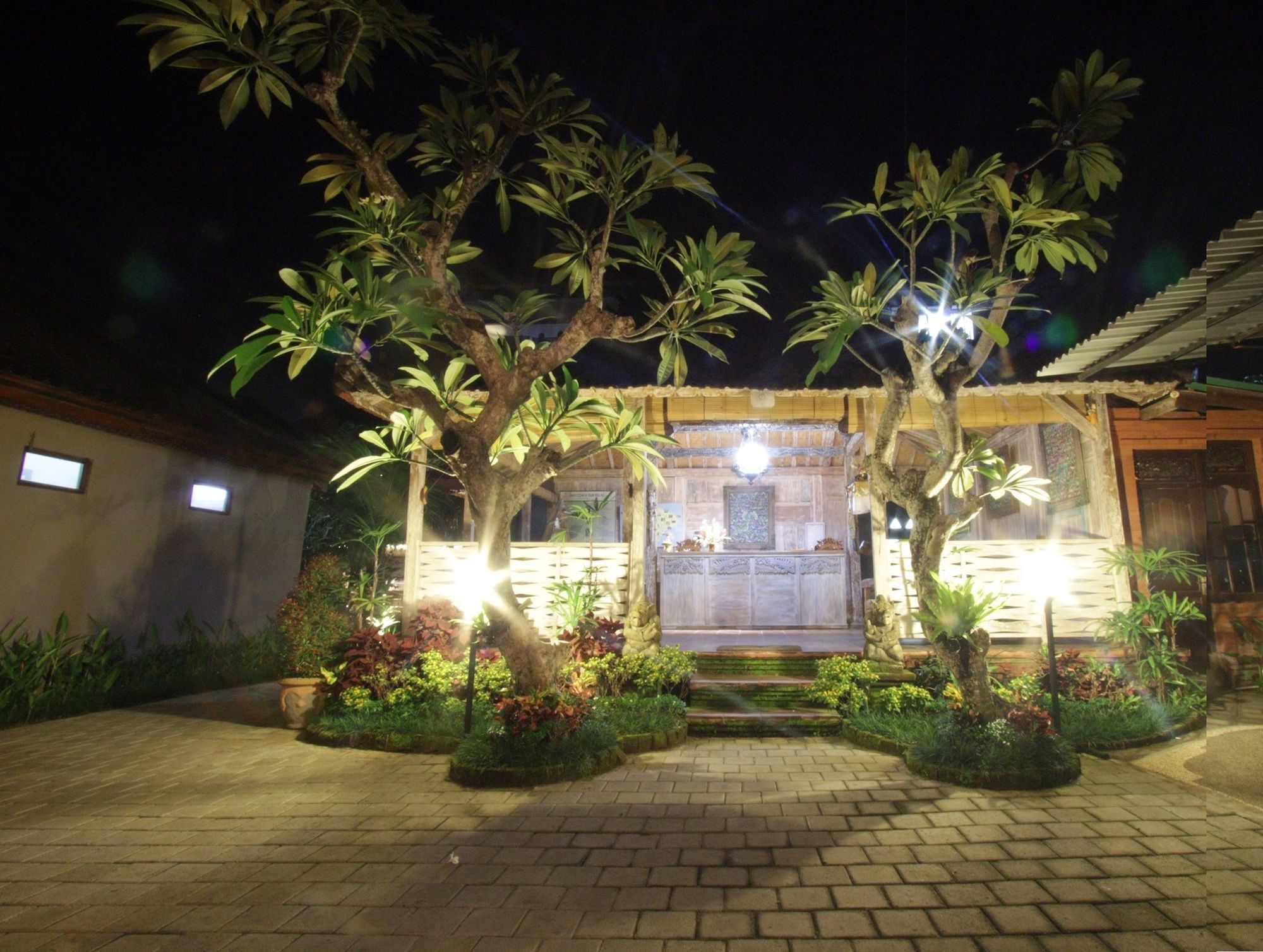 Batu Empug Ubud By Mahaputra Guest house
