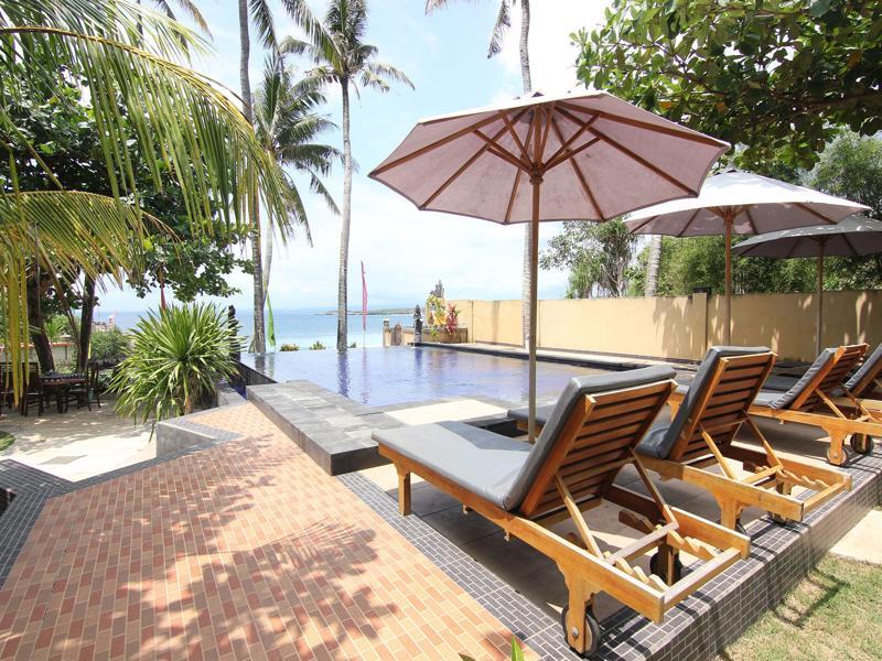 Secret Point Huts 3*