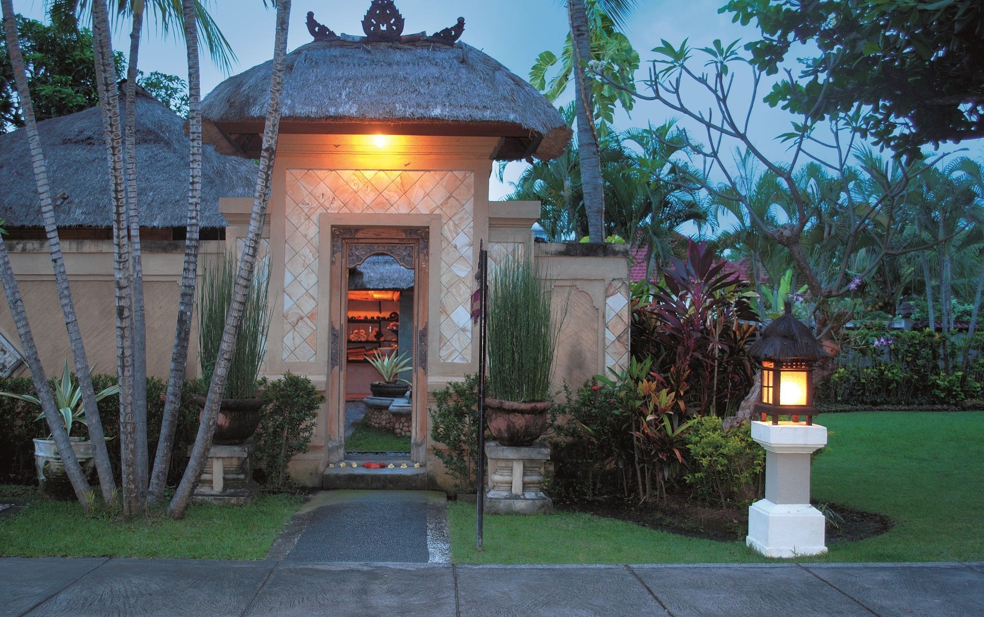 Aneka & Hotel