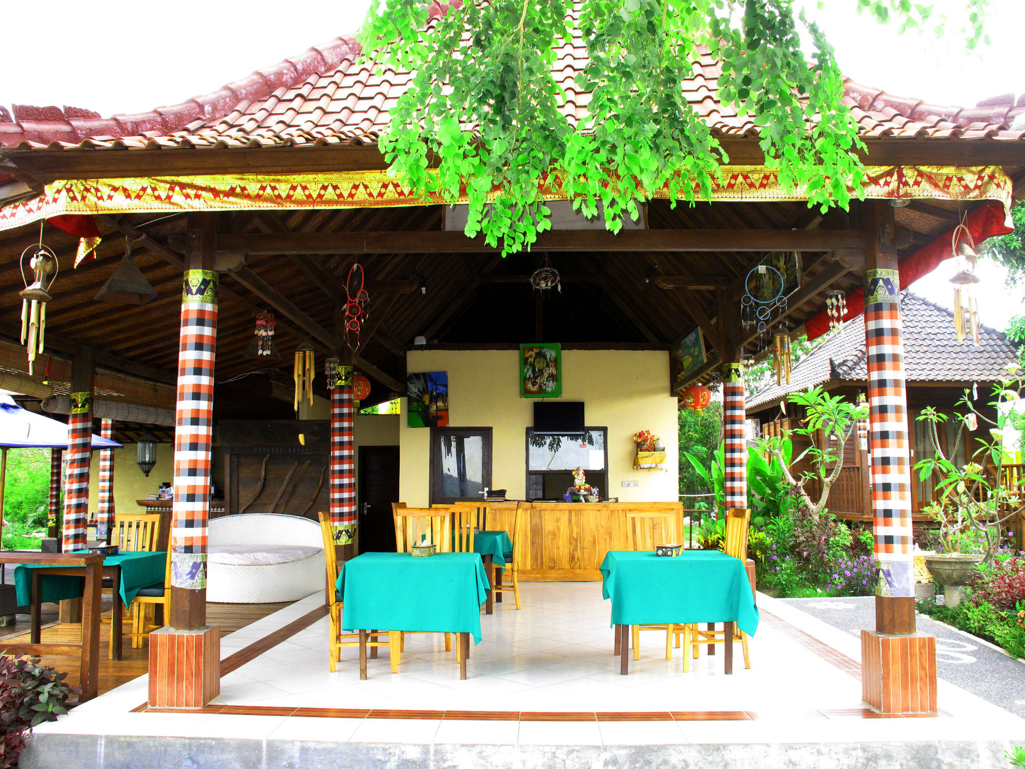 Wisma tamu Dimas Huts Nusa Lembongan (Bali)