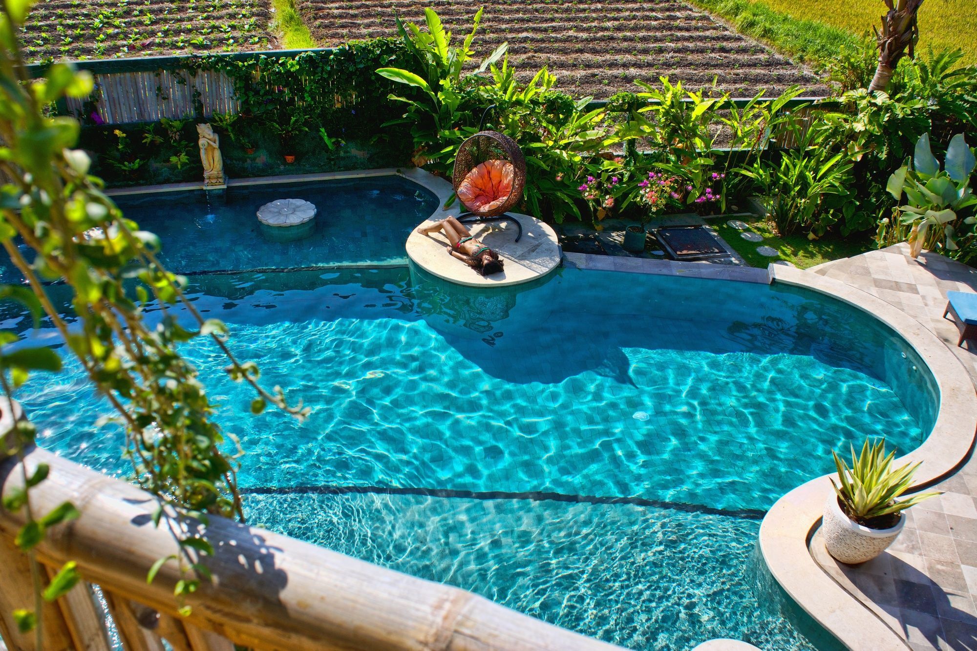 Floating Leaf Eco-luxury Retreat 4* Sukawati (Bali)