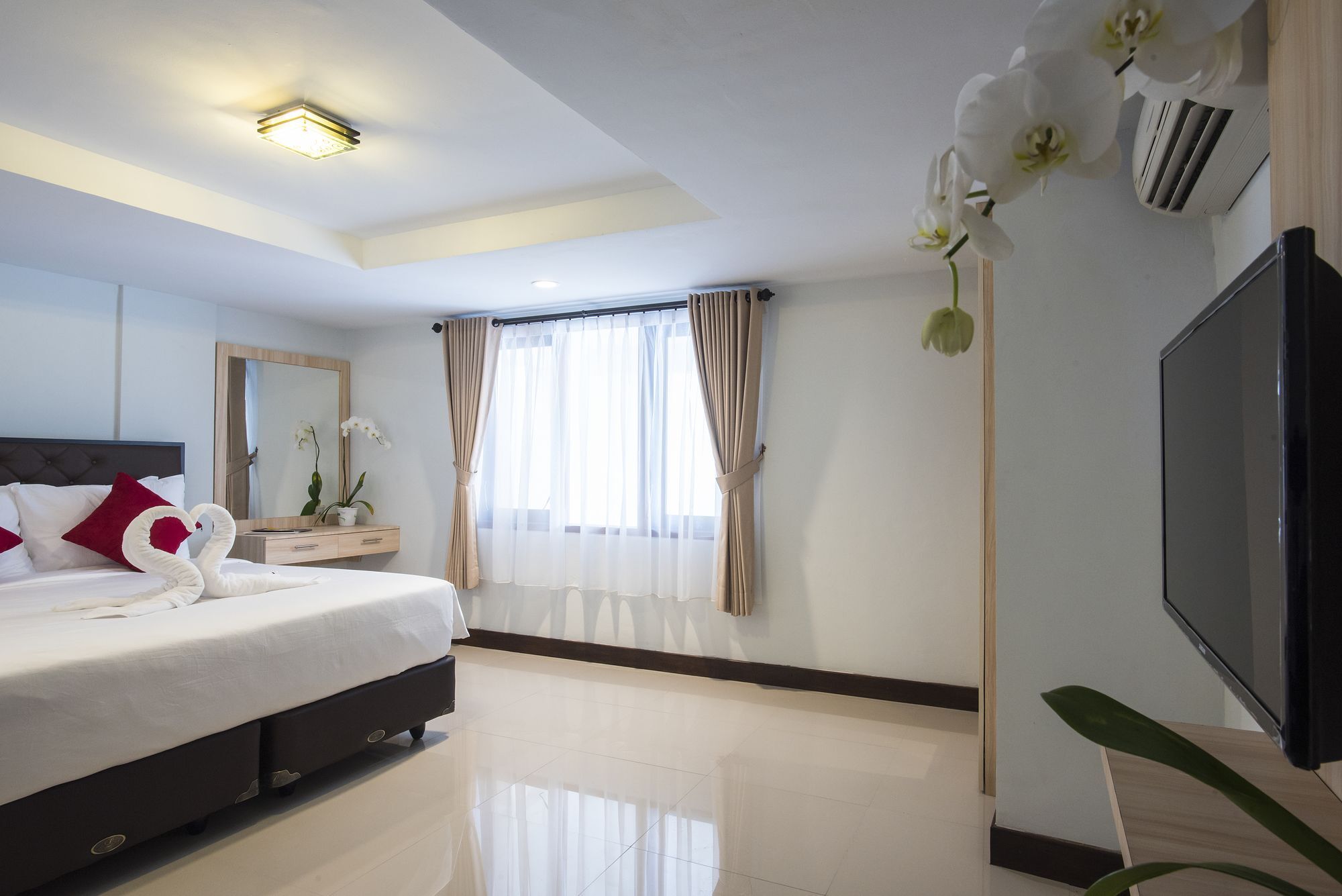 Legian Village Aparthotel 3*