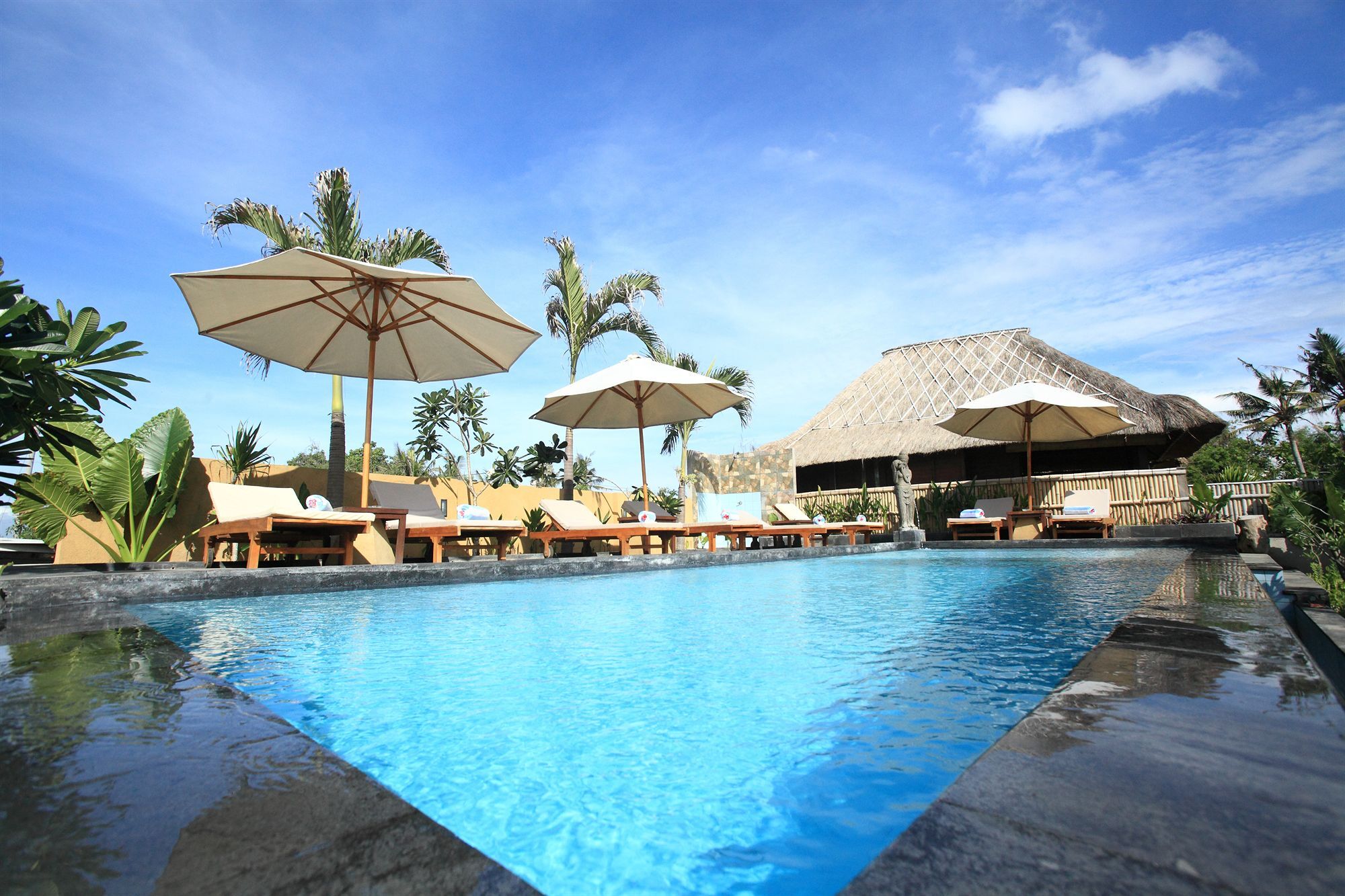 Sunset Coin 3* Nusa Lembongan (Bali)