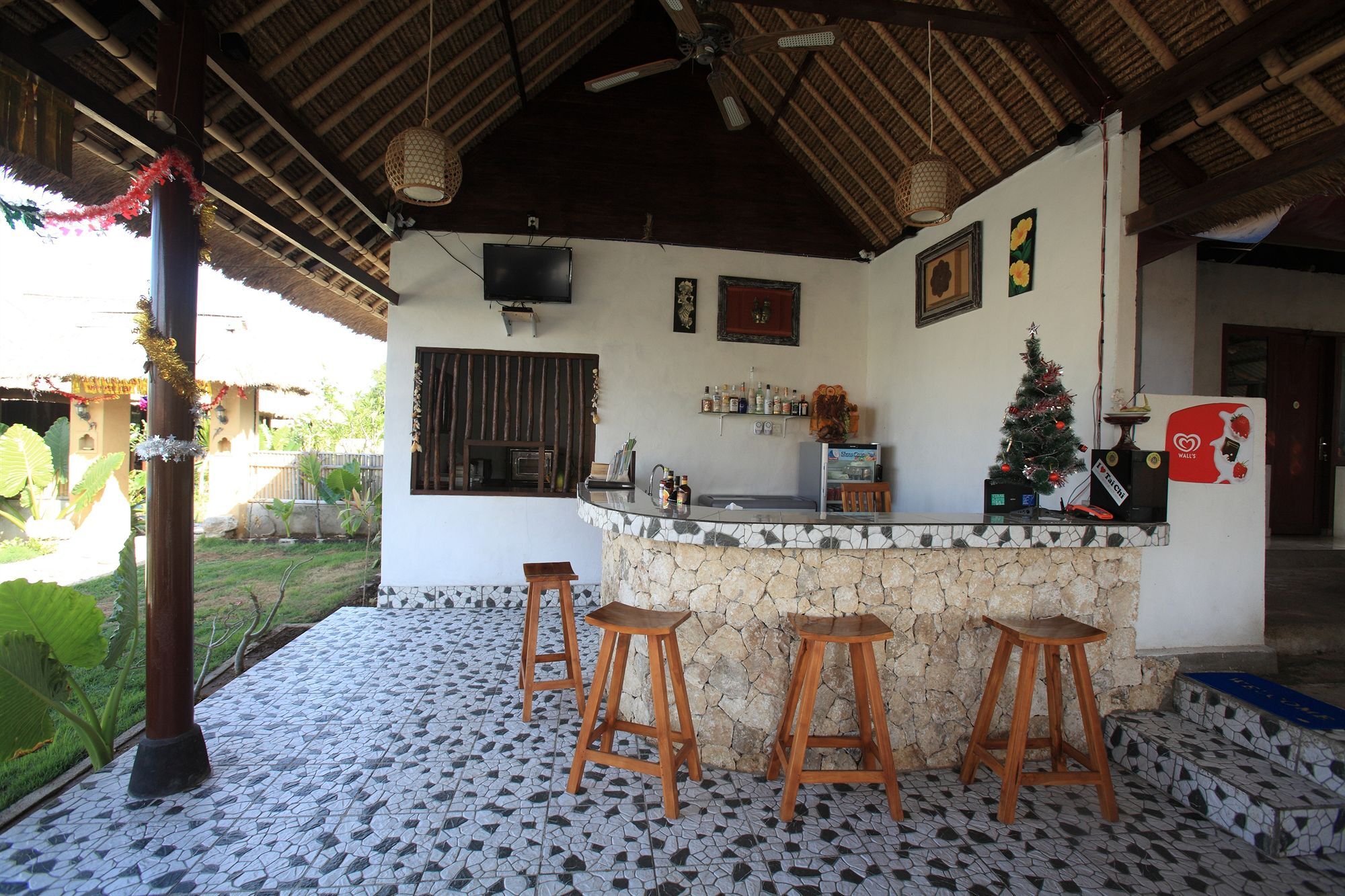 Sunset Coin 3* Nusa Lembongan (Bali)