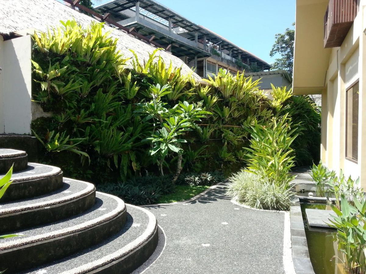Hotel Biyukukung &