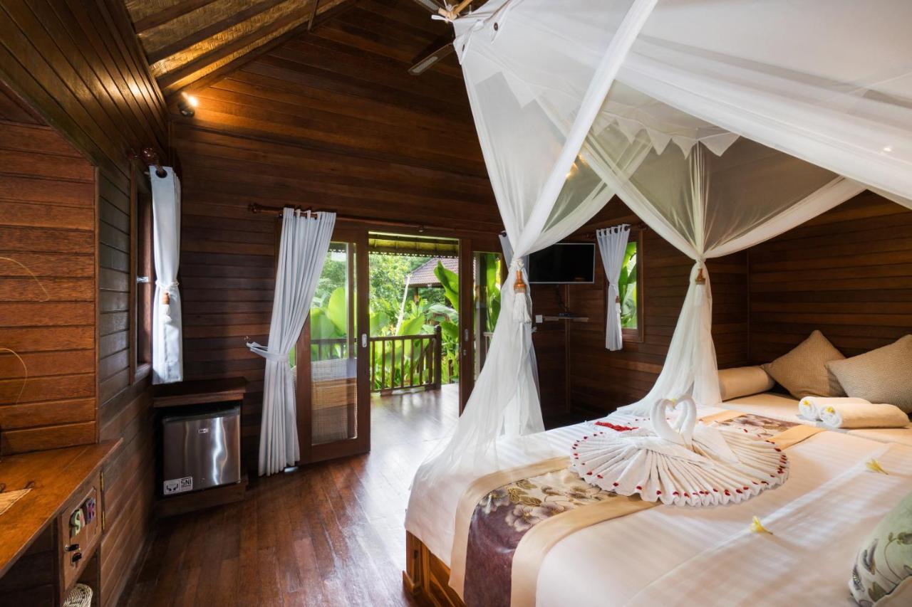 Royal Retreat Villa's 3*