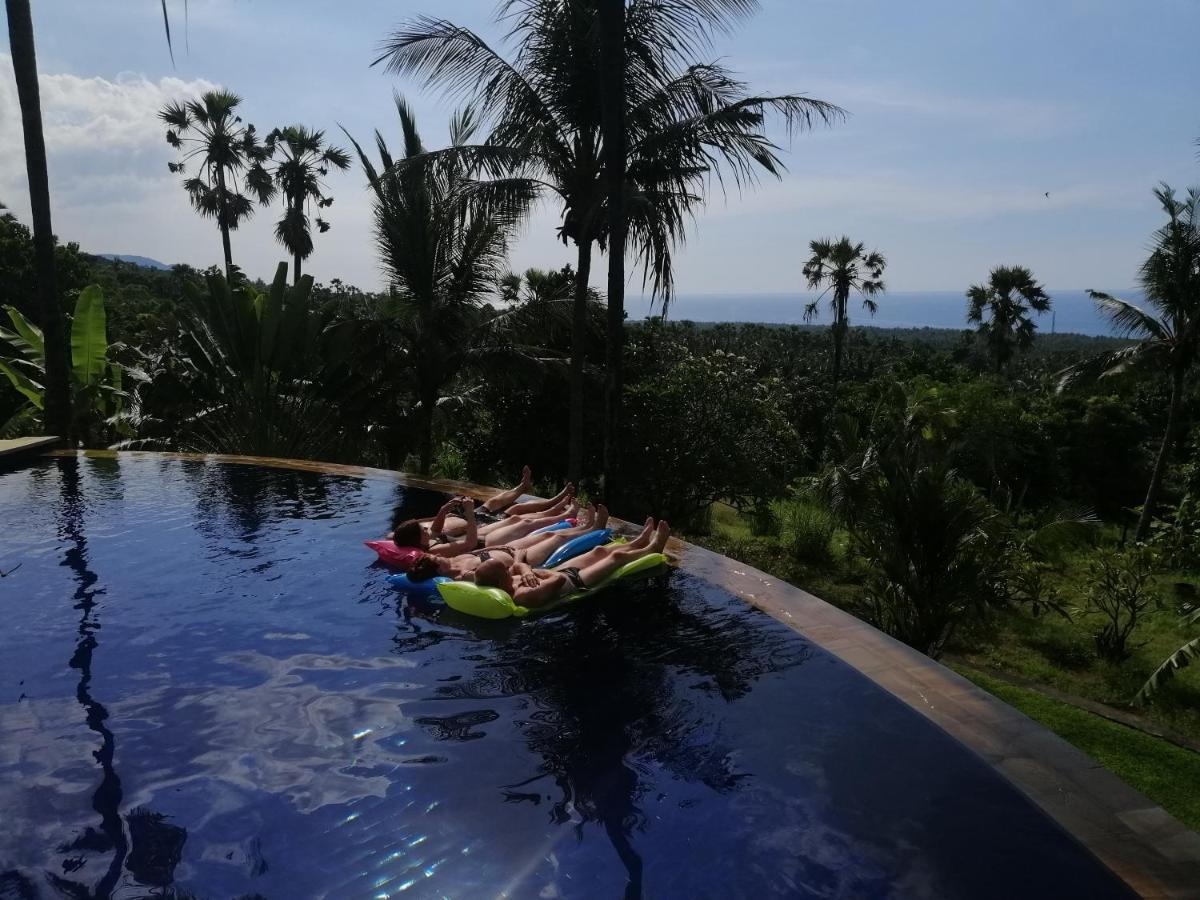 Bed & Breakfast Cantik Sambirenteng *