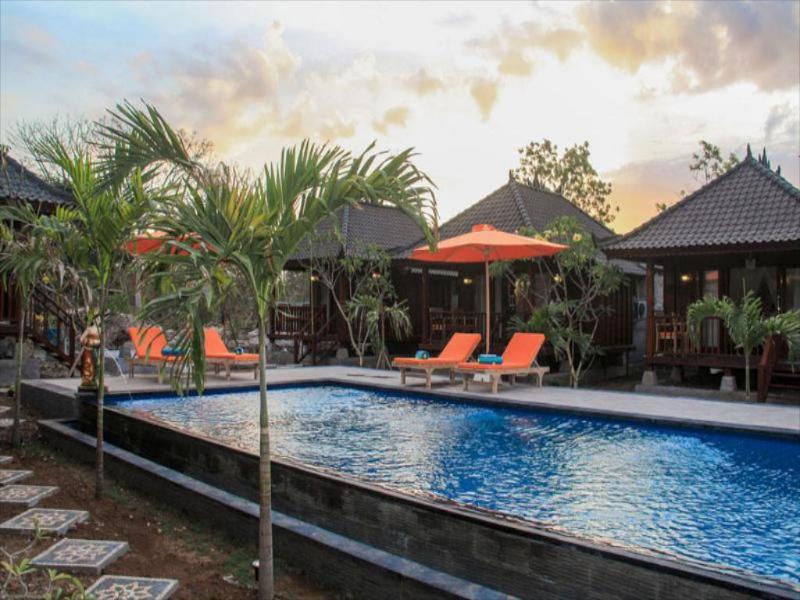 Dinatah Lembongan Villas 4*